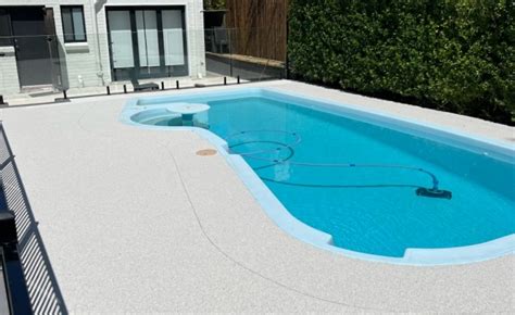 Camden Pool Surround Resin Bound Pro