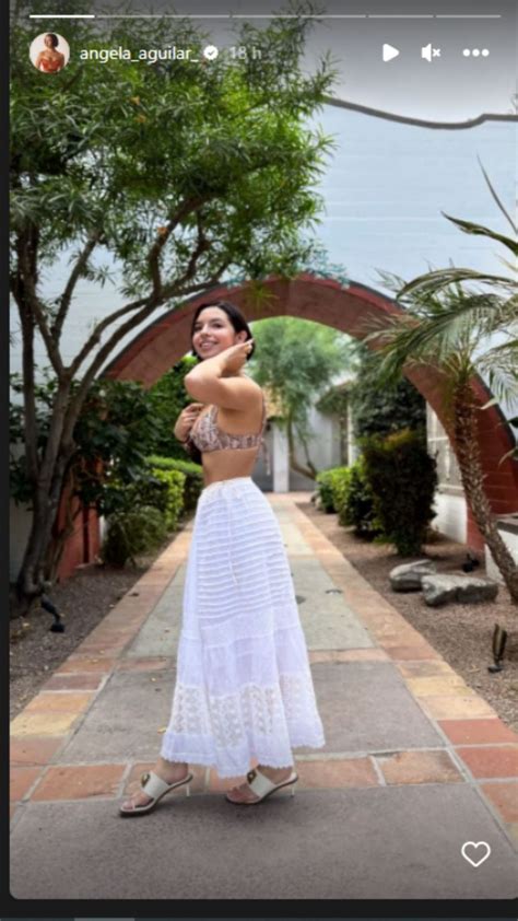 Ángela Aguilar se llevó todos los suspiros con micro bikini El