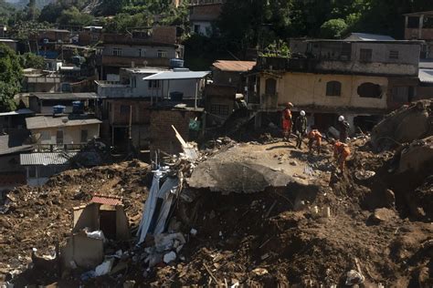 Subiu Para N Mero De Mortos Devido S Chuvas Fortes No Estado