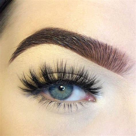 Dramatic Eyelash Extensions Guide To The Best Curls