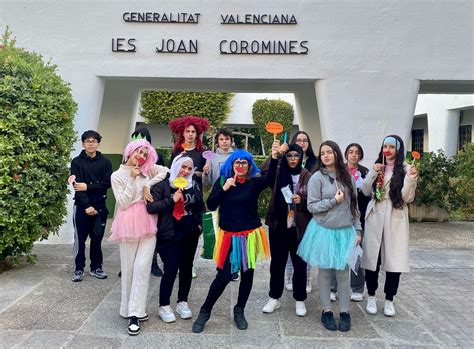 UNA EXPERIÈNCIA FABULOSA IES Joan Coromines