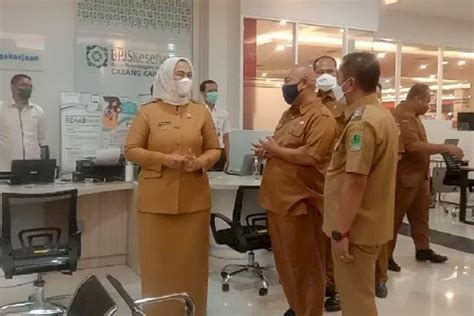 Bolos Kerja Di Hari Pertama Usai Lebaran Asn Karawang Siap Siap Kena