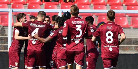 Lecce Torino Singo E Sanabria Regalano Il Successo Ai Granata