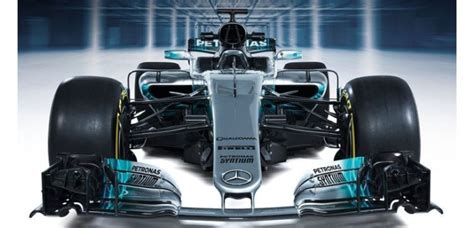 Los Monoplazas Mercedes Amg Petronas Motorsport Lucen Pintura Spies Hecker