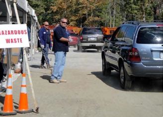 Clifton Park Residents Recycle At Hazardous Waste And Shredding Day