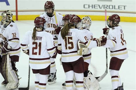 Watts Lights Up Minnesota Duluth In 4 1 Boston College Women’s Hockey Victory