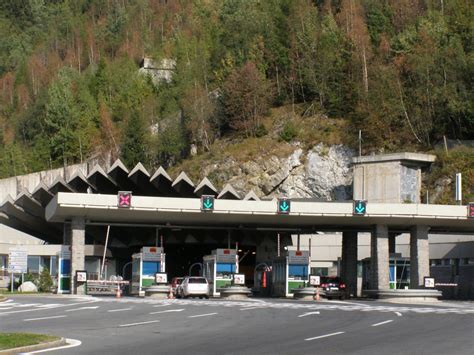 Traforo Monte Bianco Reso Noto Il Calendario Delle Chiusure E Sensi