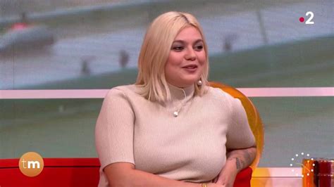 Louane Se Confie Et Donne Des Nouvelles De Sa Fille Esm E D Sormais