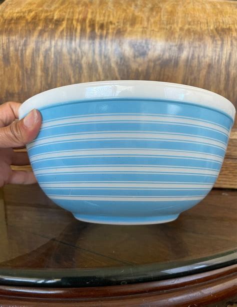 196s Vintage Pyrex Bowl Blue White Bowl Etsy