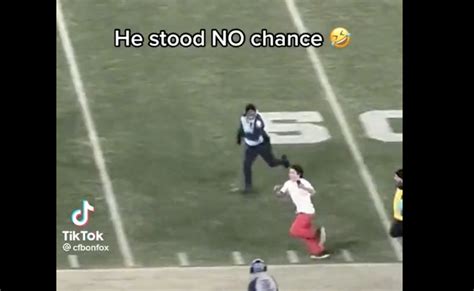 College Football World Reacts To Security Guard Video The Spun