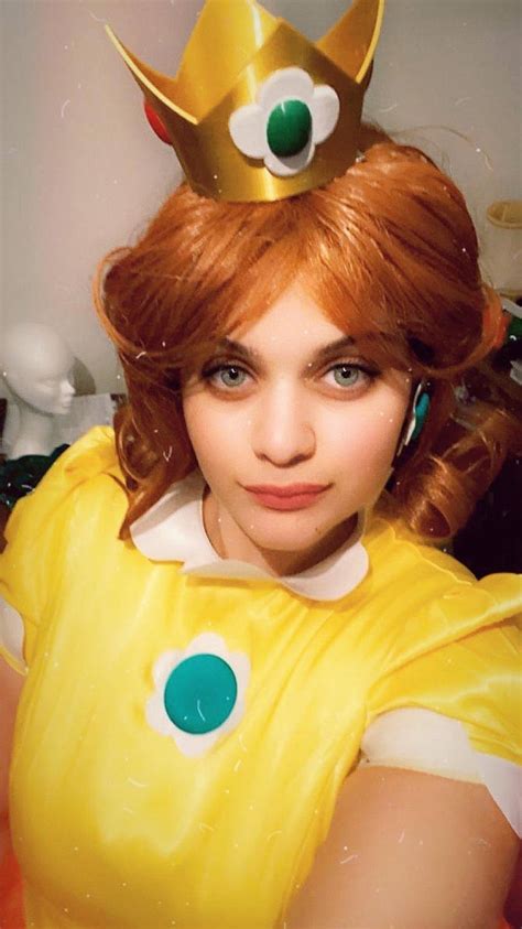 Cosplay Princess Daisy Mario By Xanayahcosplay On Deviantart