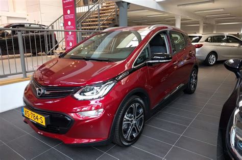 Buitenkans Dankzij Nieuwe Accu Gebruikte Opel Ampera E