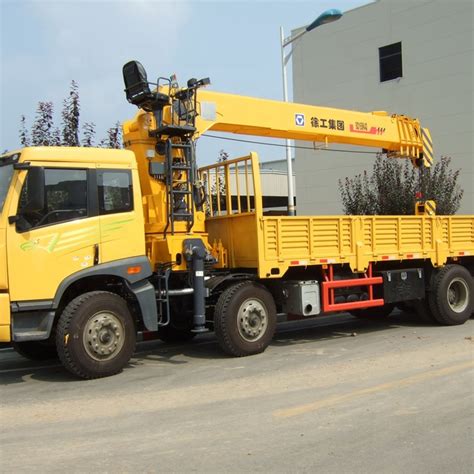 XCMG SQ10SK3Q 14m Construction Telescopic Boom Truck 10 Ton 10 Wheels