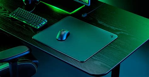 We Review The Razer Atlas Tempered Glass Gaming Mouse Mat