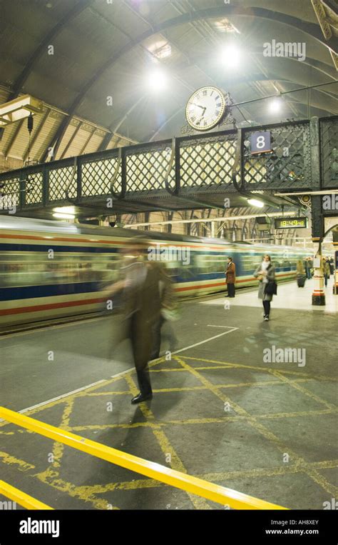 Kings Cross Station, London Stock Photo - Alamy