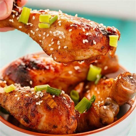 3 recetas con piernas de pollo que te harán delirar Perniles de pollo