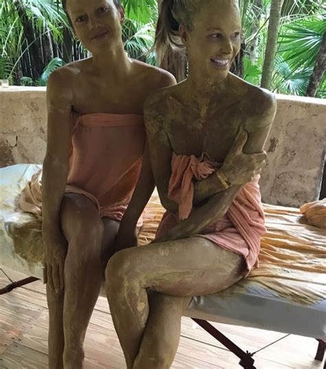 Elle Macpherson Pussy Rubbing On Bike Seat Fetish Of The Day DrunkenStepFather