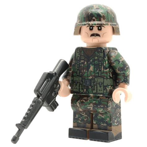 United Bricks | US Army Soldier in Woodland Camo – War Brick Headquarter