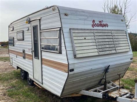 SCAMPER RV TRAILER 18' MODEL 195 - Wild Rose Auction Services