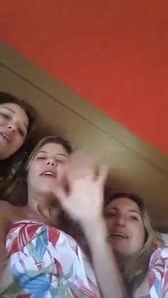 Periscope Nipple Slip Nipples Porn Xhamster