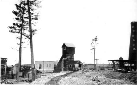 noranda  founding   empire  birth  rouyn  noranda