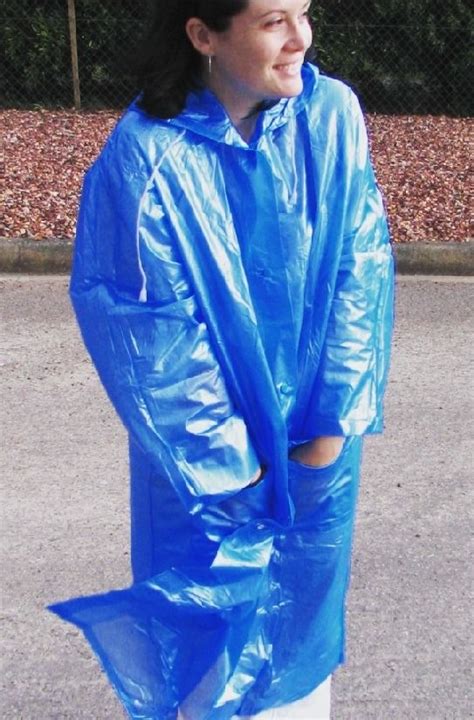 Pin By Bob Bob On Raincoats In Real In Rainwear Fashion