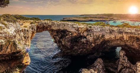 Cala Varques paraíso de playa aislada cerca de Porto Cristo Mallorca