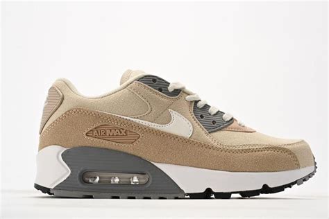 Кроссовки Nike Air Max 90 купить с доставкой по выгодным ценам в интернет магазине Ozon