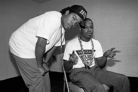 Pin By Amisha Ladher On 90s Fashion Gangsta Rap Hip Hop Ice Cube