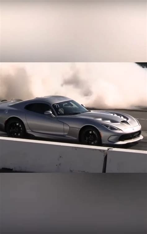 Dodge Viper Drag Races Challenger Hellcat What The Hell Happened Autoevolution