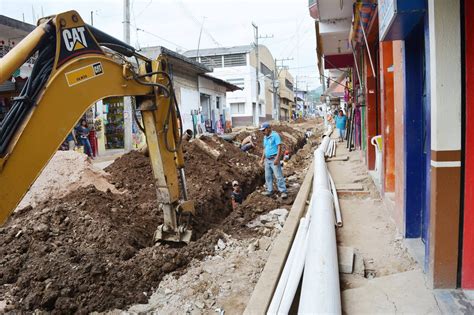 Rehabilitan L Neas De Conducci N De Agua Potable Para Mejorar El