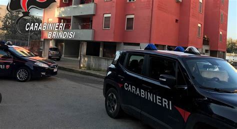 Brindisi Uccide La Madre A Coltellate Dopo Un Litigio Arrestato Un 23enne