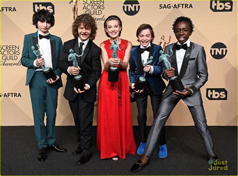 The S From Stranger Things Sag Awards Win Will Make Your Night Photo 1065832 Photo