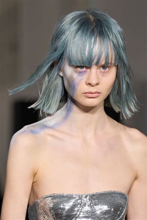 The Biggest Beauty Trends Of Paris Fashion Week Fall Artofit