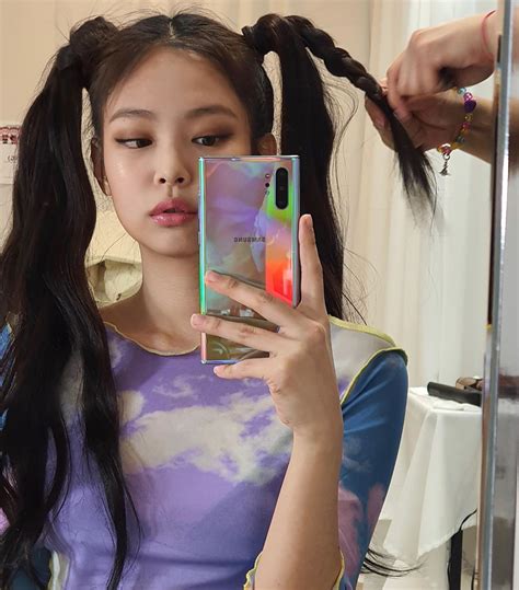 Jennie Posted New Photos After BLACKPINK Tour in Japan 2020