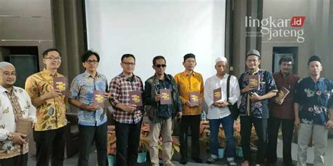 Bawaslu Rembang Luncurkan Buku Sejarah Pengawas Pemilu