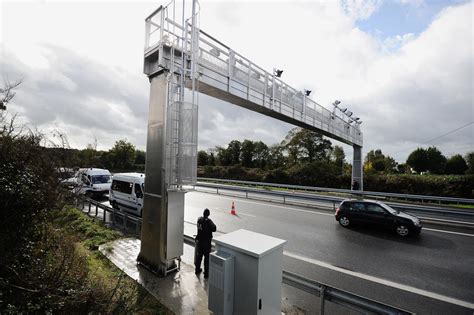 Comment fonctionne un portique écotaxe CNEWS