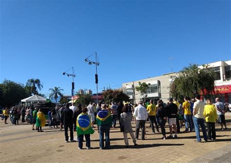 Manifestantes Fazem Ato Em Apoio Ao Governo Bolsonaro Em S O Carlos E