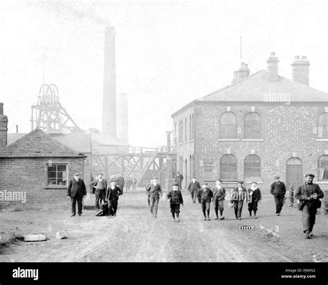 Vintage Featherstone Black And White Stock Photos And Images Alamy