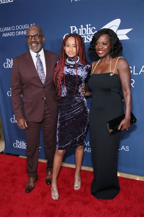 Viola Davis And Daughter Genesis At Award Dinner Ps Celebrity