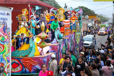 Contin A Nanchital De Fiesta Celebran Paseo De La Primavera H