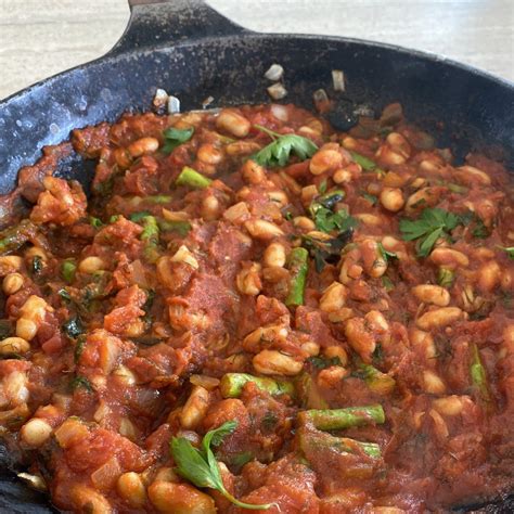 Harissa Spiced Beans Living Naturally