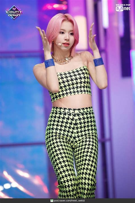 190425 Twice Fancy At M Countdown Comeback Stage Ropa Kpop Moda Kpop Outfits Coreanos