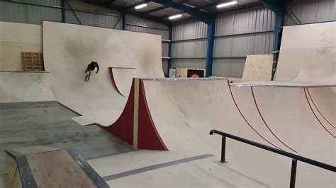 Indoor Skatepark Valence Rough Club YouTube