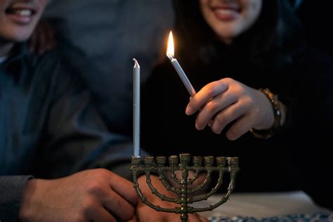 Intro To Hanukkah Traditions Hanukkah Explained Bumble