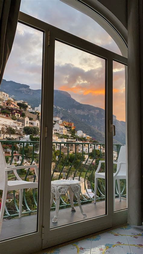 Dreamiest Amalfi Coast Itinerary Or Days Maddy S Avenue