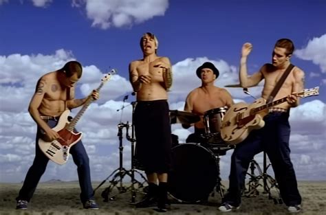 Red Hot Chili Peppers‘ Californication Joins Youtubes Billion Views Club