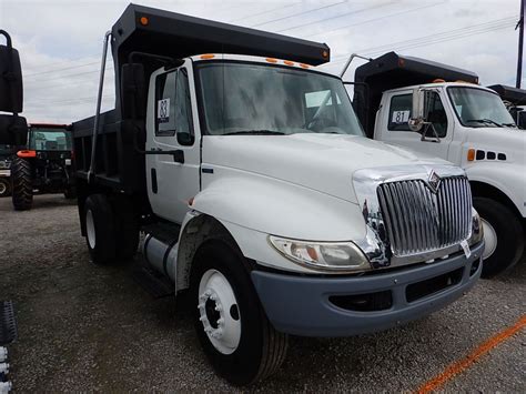 2009 INTERNATIONAL 4300 DUMP TRUCK