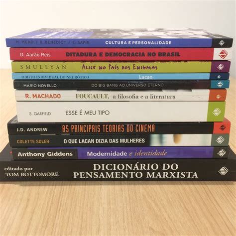 O Que Os Livros Da Foto T M Em Comum Eles Est O Esgotados Em Nosso