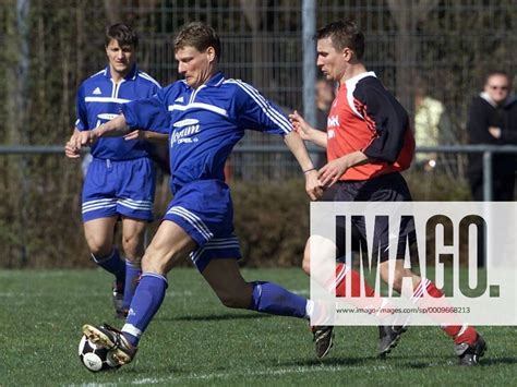 Fussball Vfb Neckarrems Vs Tsv Flacht Von Links Bernd Woerner Marcus